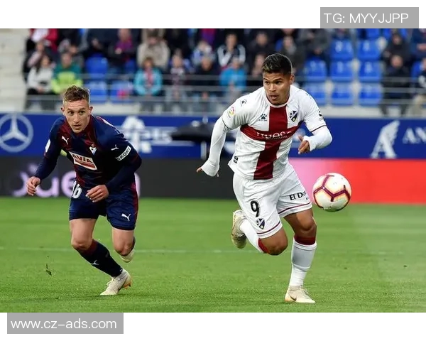 塞维利亚击败皇家贝蒂斯，稳固西甲领先位置